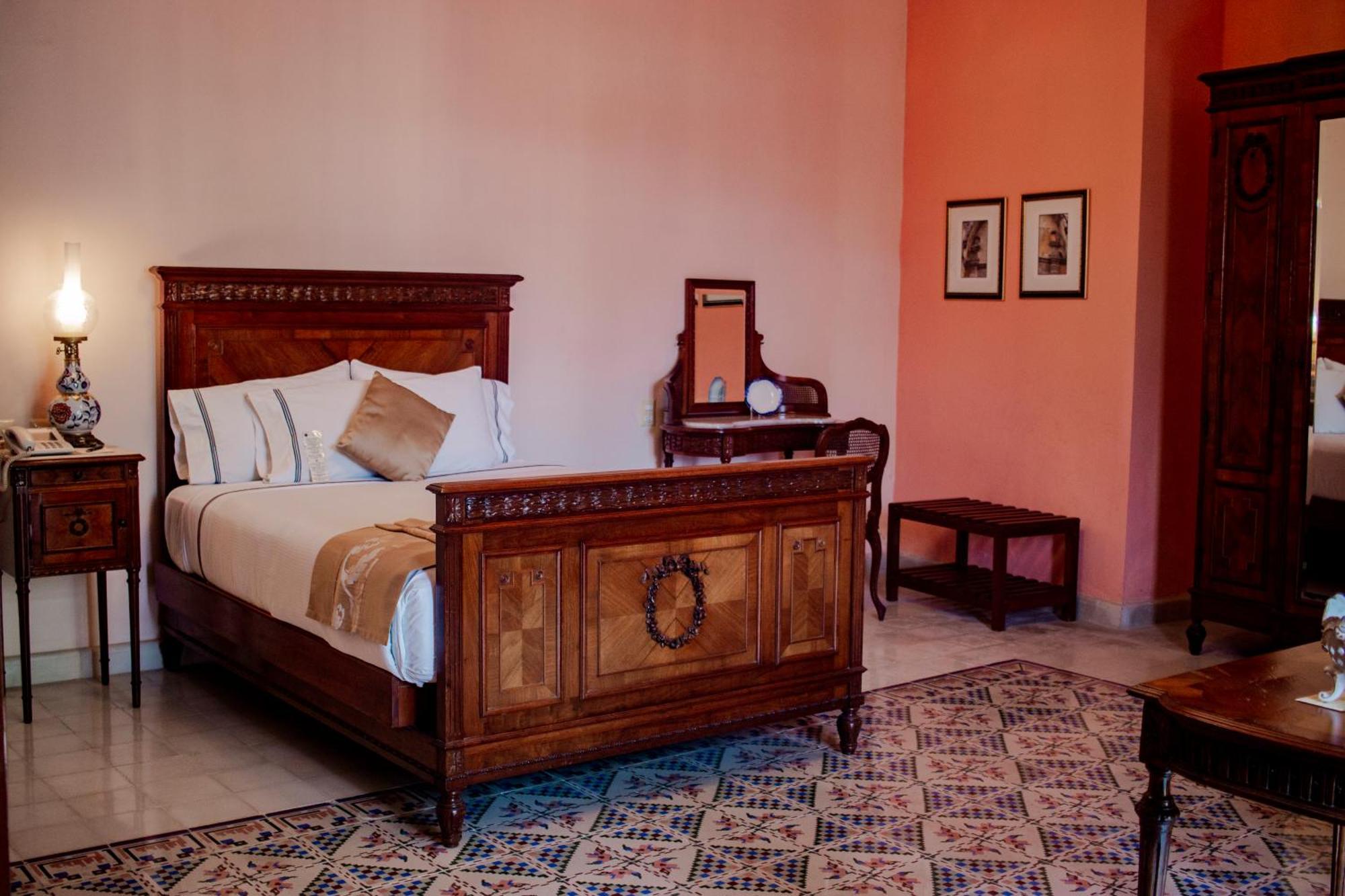 Hotel Boutique Casa Don Gustavo, カンペチェ エクステリア 写真