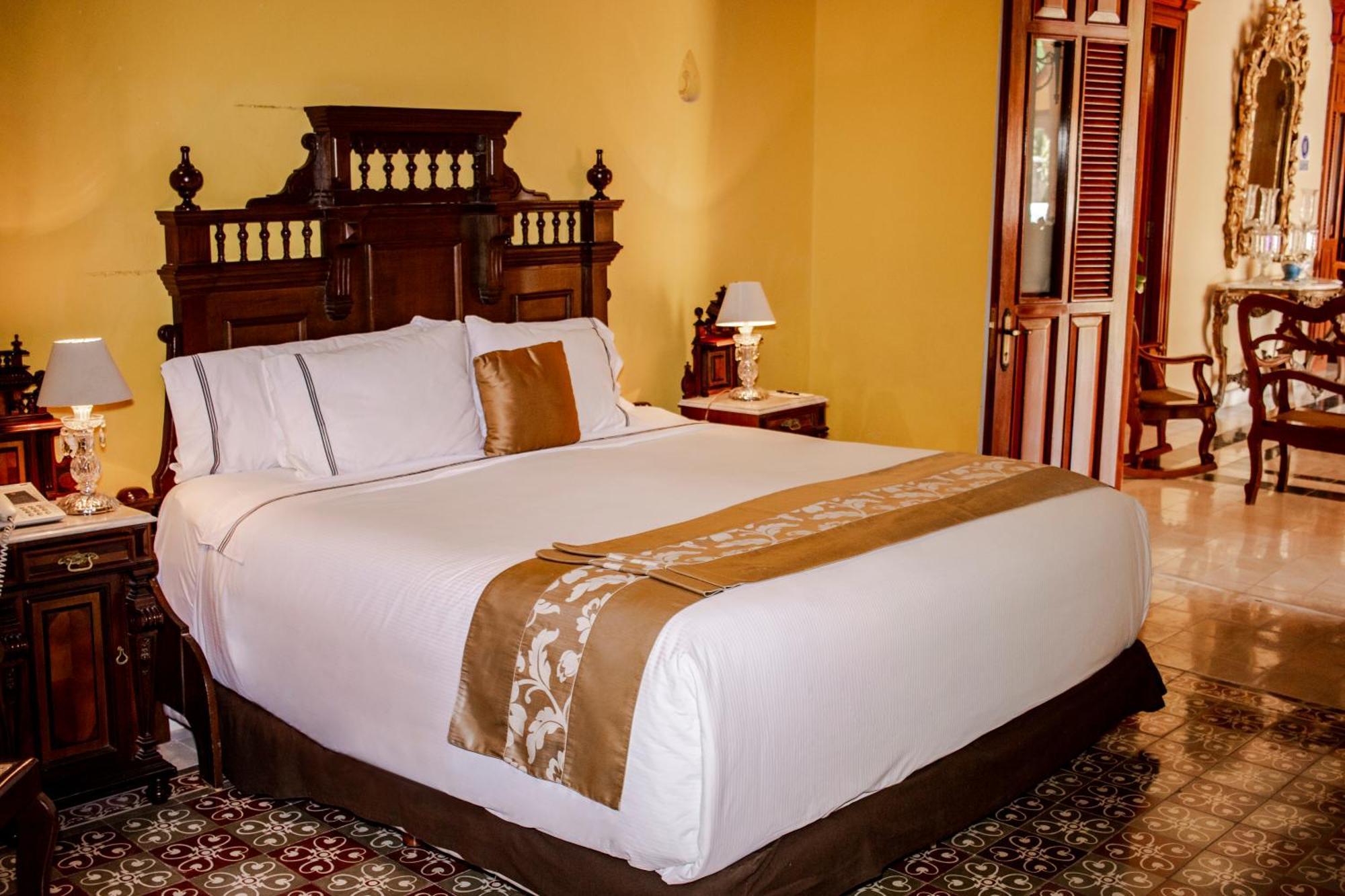 Hotel Boutique Casa Don Gustavo, カンペチェ エクステリア 写真